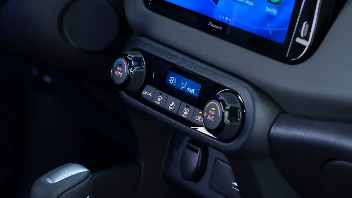 nissan kait ar condicionado digital.webp.ximg.l 12 m.smart